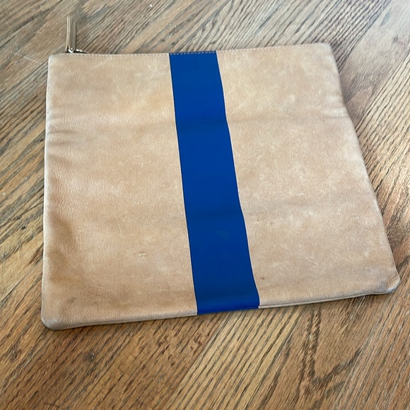 Clare V. Fold over clutch. Leather. - Picture 2 of 6